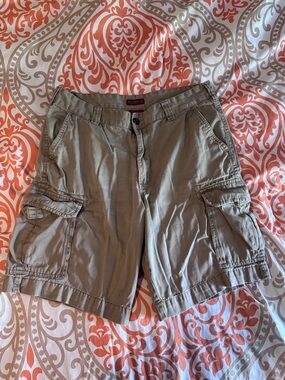 Merona Khaki Cargo Shorts, size 34